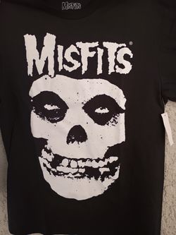 New Misfits punk metal shirt size medium with tag
