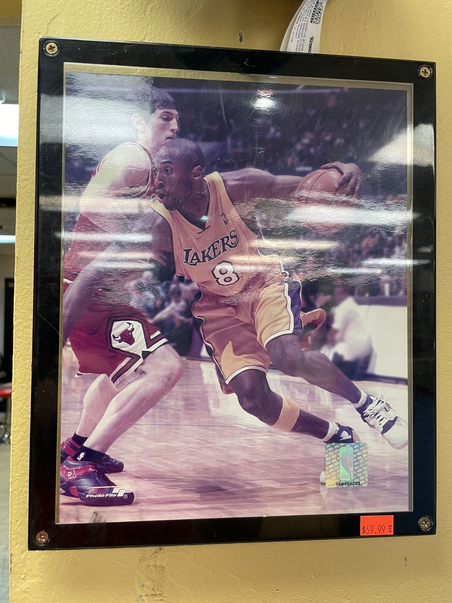 Framed KOBE BRYANT PHOTO PICTURE BASKETBALL NBA LA LAKERS vs CHICAGO BULLS