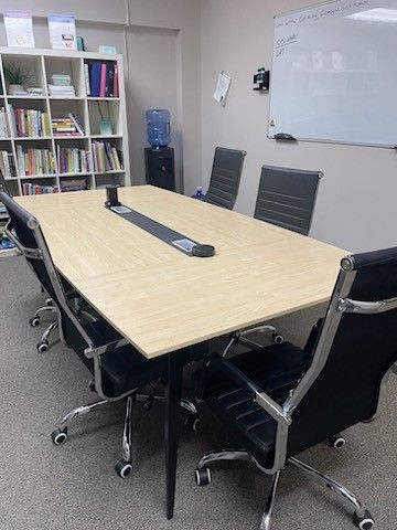 Conference Table With 6 Chairs