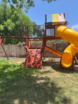 Rainbow play system