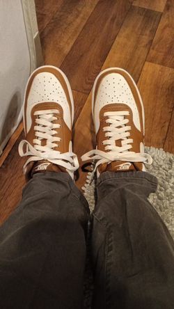 Nike Size 9 Brown Court Shoes 