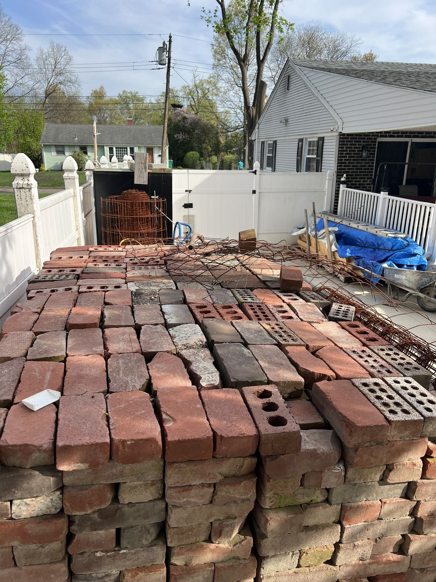 Bricks For Sale Close To 2000 Red Bricks