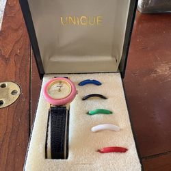 UNIQUE Watch with Interchangeable Bezels