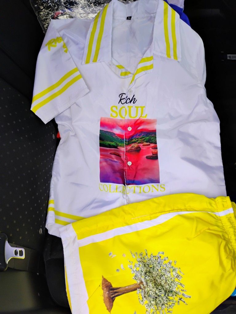 Size small $50 hmu 💥💪💯