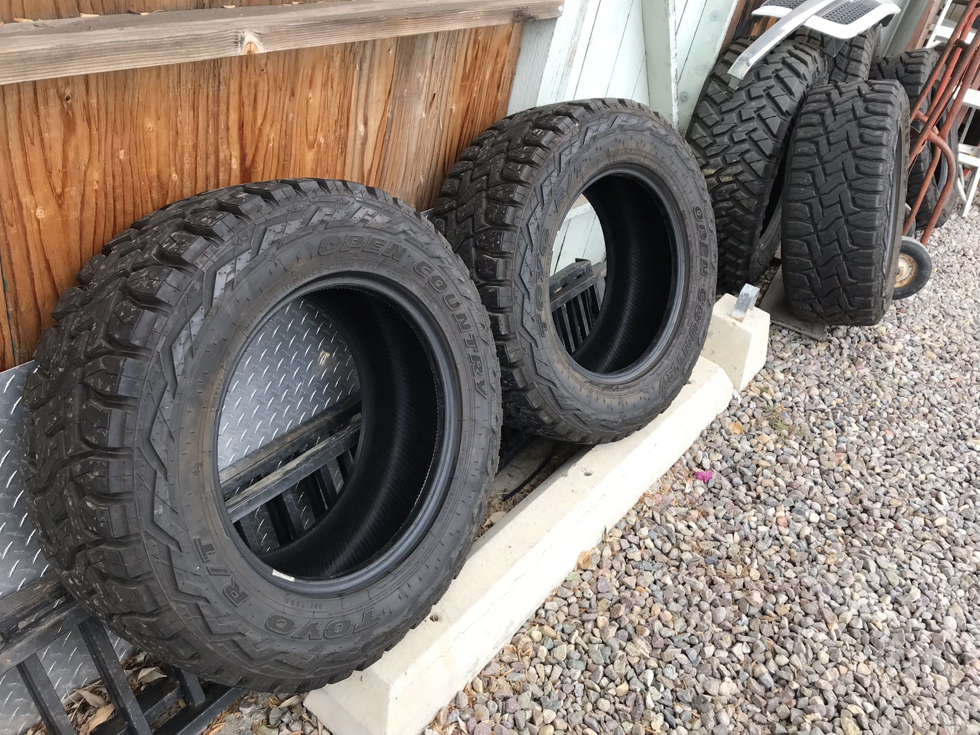 Toyo open country tires