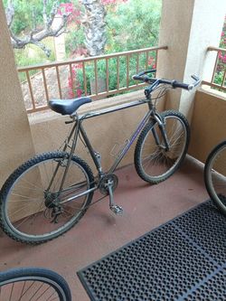 Vintage Mongoose Hill Topper Mountain Bike Gun Metal