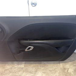 15-21 Dodge Challenger SRT Passenger Side Door Panel 