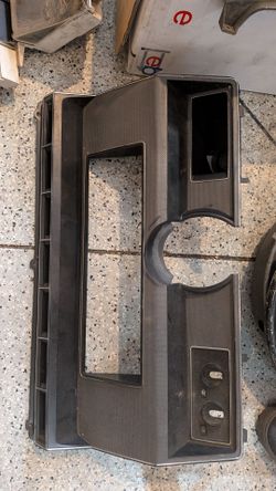 1980–1986 Ford F-Series bezel/trim cover for a (F-100, F-150, F-250, F-350)