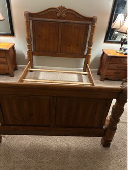 Queen headboard footboard siderails