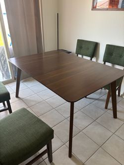 Bettie Walnut Extendable Dining Table –l