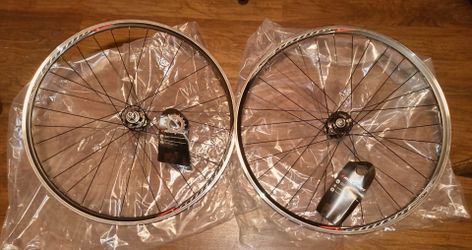 Raleigh Omega fixed gear wheel set 700c