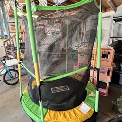 Kids Trampoline With Safety Net