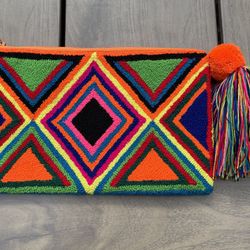 New Handwoven bag Clutch with tassel. Wayuu bag