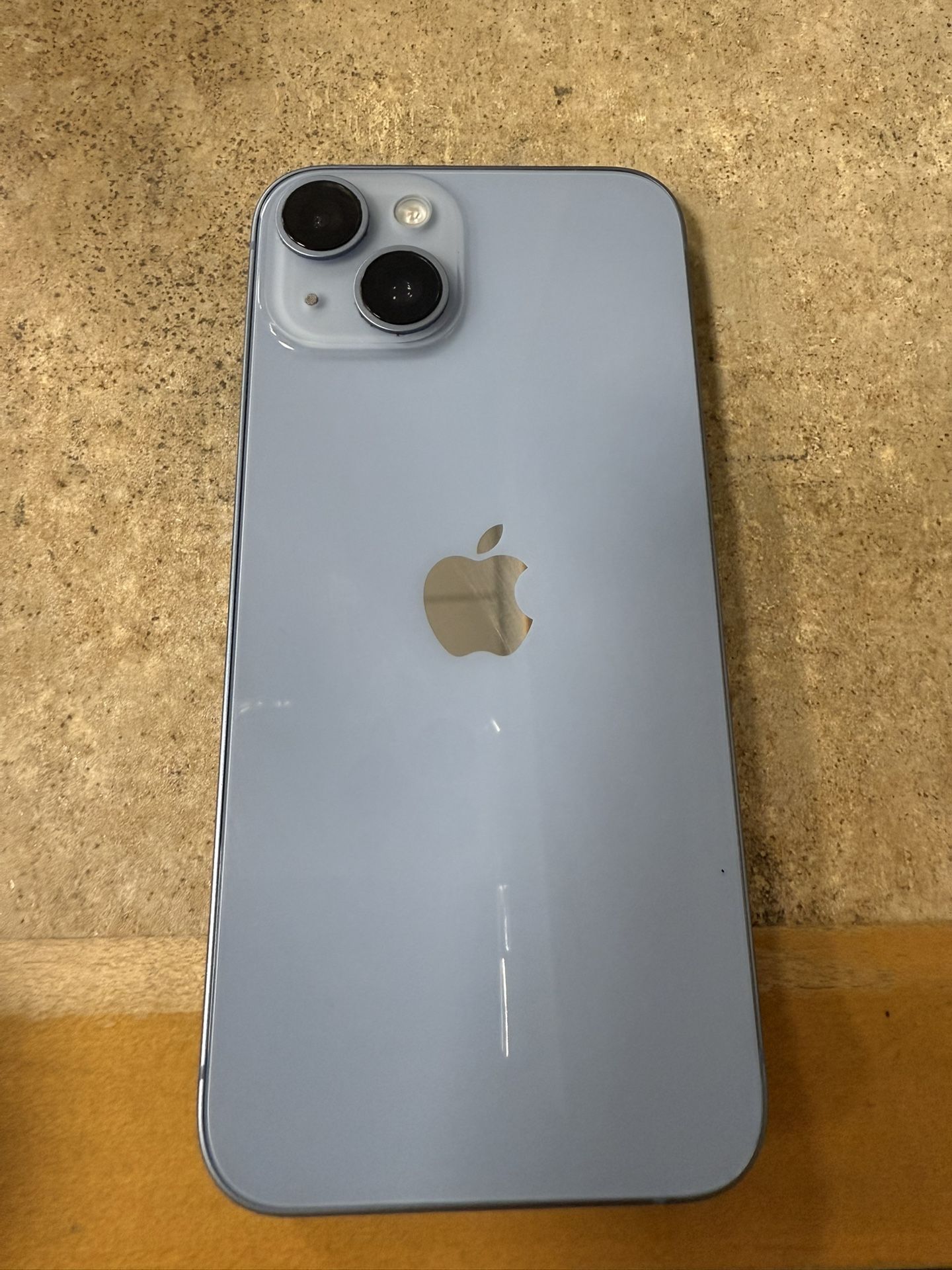 iPhone 14