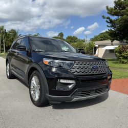 2020 Ford Explorer