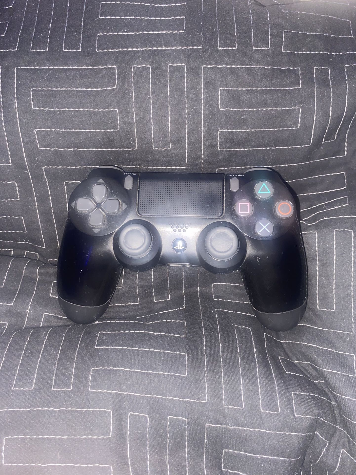 PS4 Controller