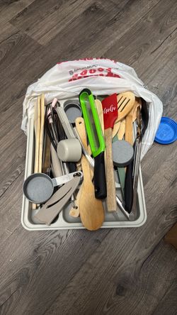 Various Utensils and Organizer