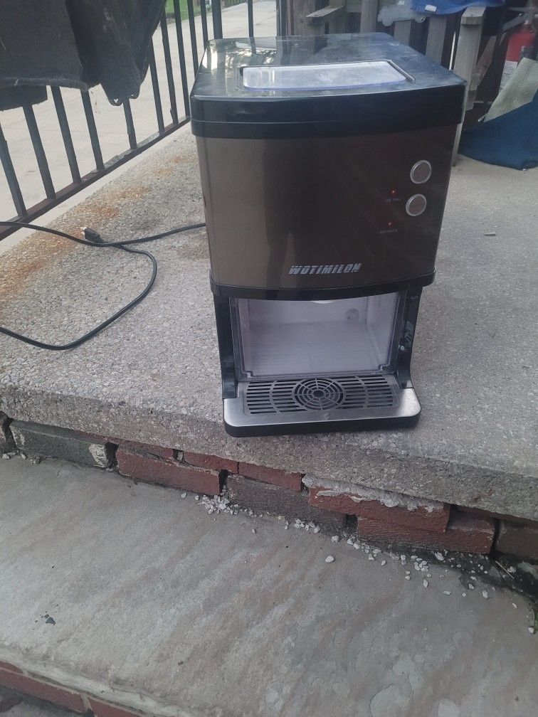 Ice Maker