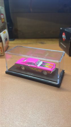 Hot wheels 100%. Pink 69 Buick riviera