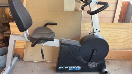Schwinn 235 Recumbent Exercise Bike