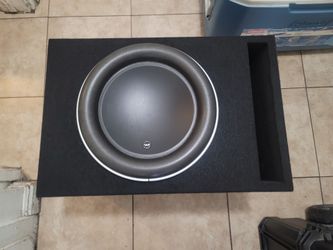 13W7 JL Audio with Brand new double faced box