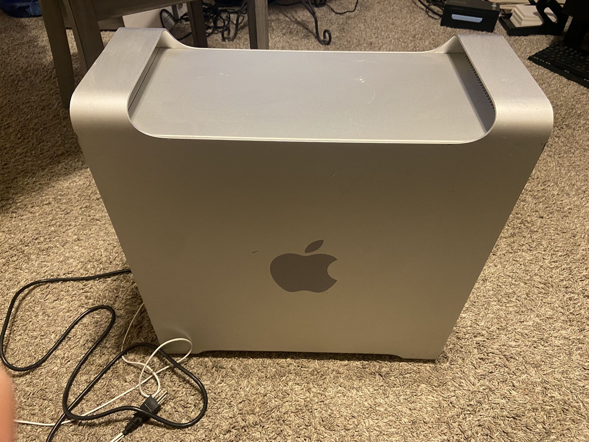Apple Tower (Working Apple Tower) 