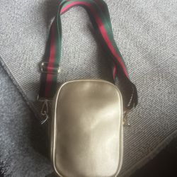 New Silver Cross Over Small Bag