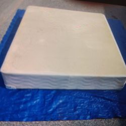  HEAVY DUTY QUEEN SIZE BOX SPRING