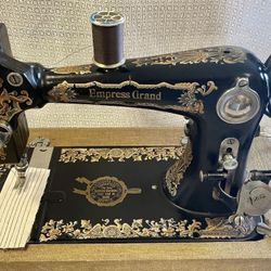 Vintage Fully Tested EMPRESS GRAND “Model E” Sewing Machine Made For Seattle Co.