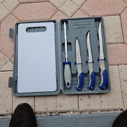 Shakespeare Knlfe Set With Case