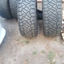 5 Tires 