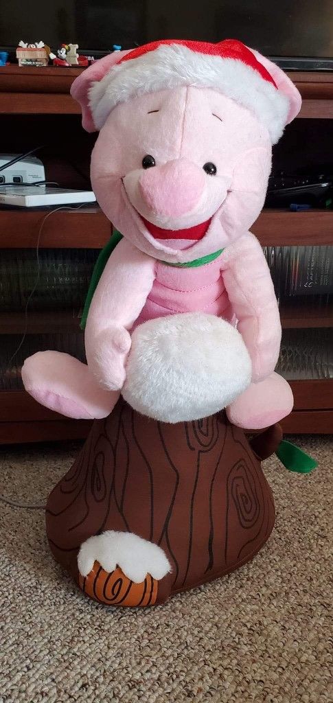 24" Disney Christmas Piglet On A Tree Stump