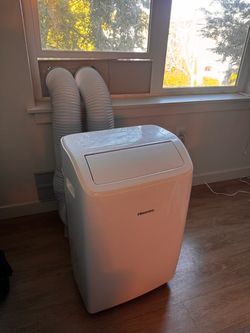 Hisense Portable Air Conditioner with Dual Exhaust Hoses