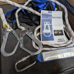 Brand New TRSMIMA Full Body Safety Harness With Lanrard