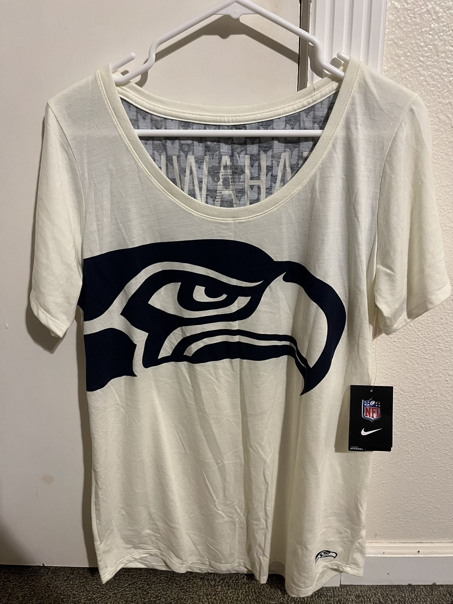 Women’s Seahawks shirt 