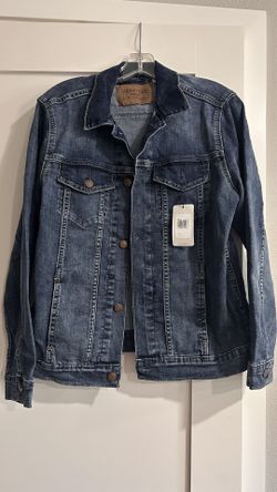 Brand New Women’s Jean Jacket 