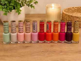 DND NAIL POLISH