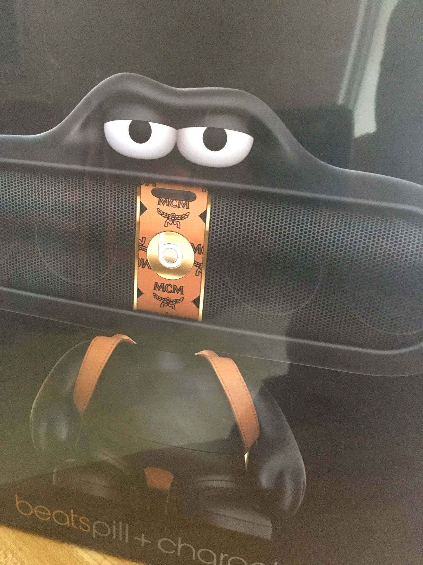 Mcm beats pill hot sale