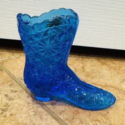 Fenton Daisy & Button Blue Glass Victorian Boot $5