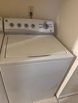 Washer dryer set