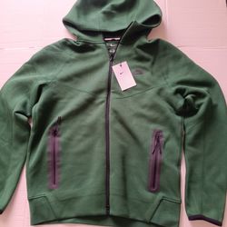 Size M Nike Tech Fleece Men's Windrunner Full-Zip Hoodie Green