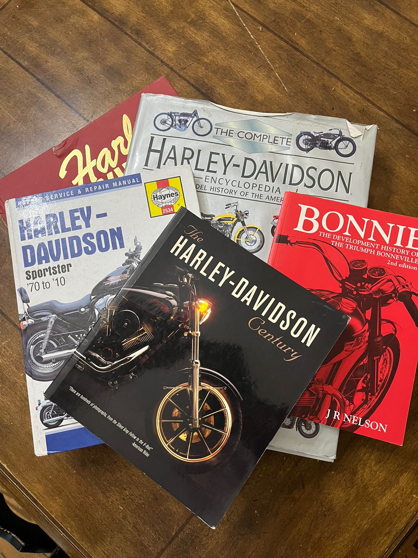 Harley Davidson Triumph Books