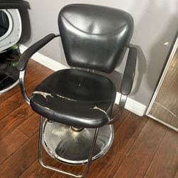 Barber / Salon Chair