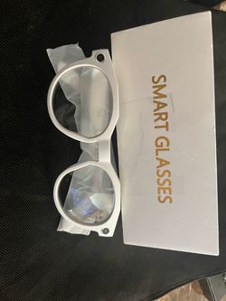 Smart Glasses with Camera