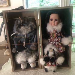 Vintage Porcelain Doll Native American With Baby In Wood Box Which Is Her Closet. Condition is New. 12 inches