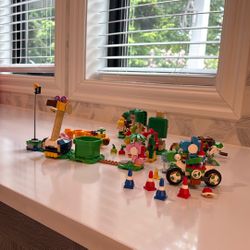 Lego Mario Yoshi’s Island Custom Set