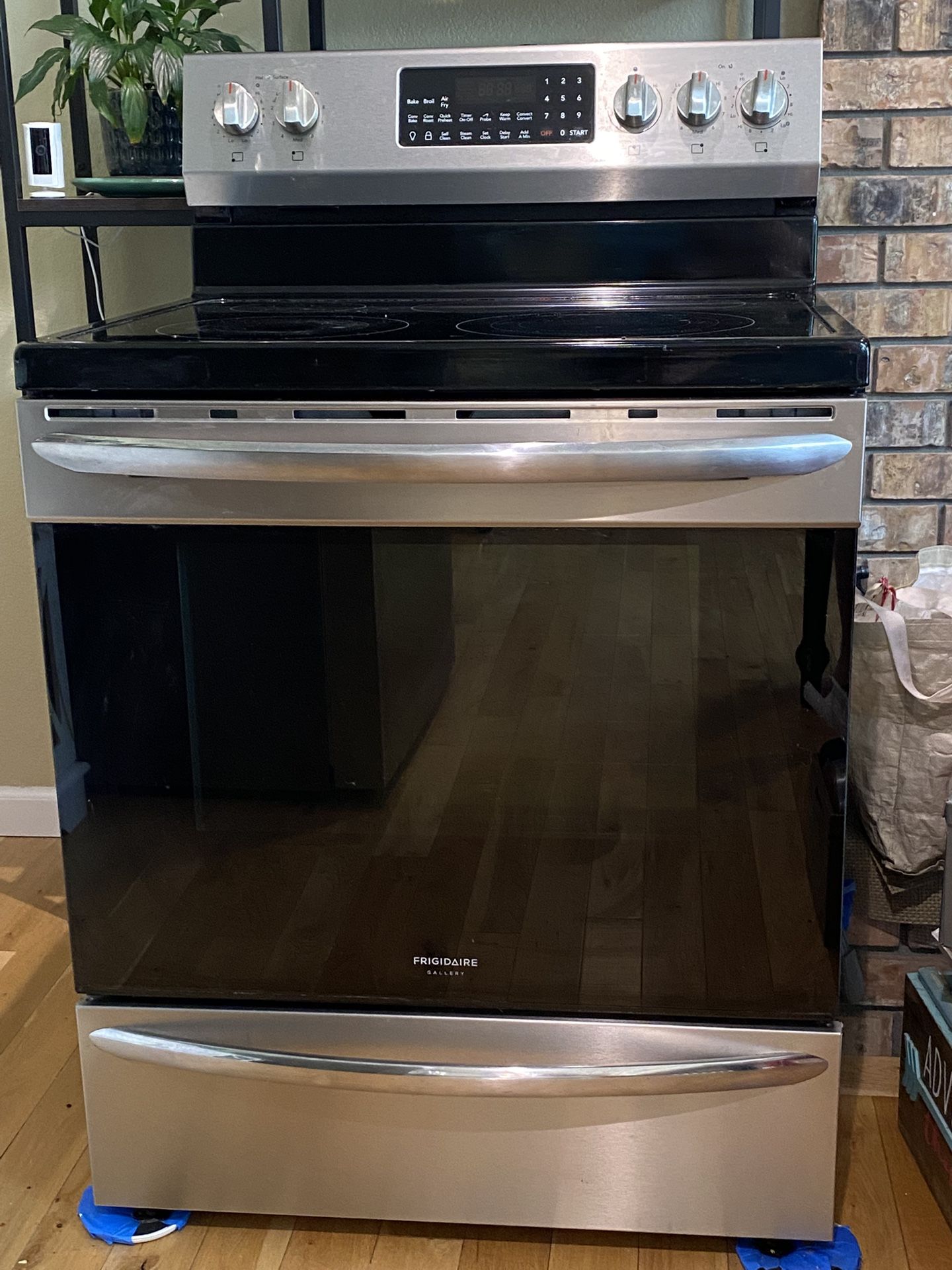 Frigidaire Gallery Range
