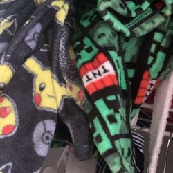 Pokemon/& Minecraft Bath Robes Size 6 Kids $15Each 