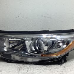 2014 2016 Toyota Highlander left headlight (1D)