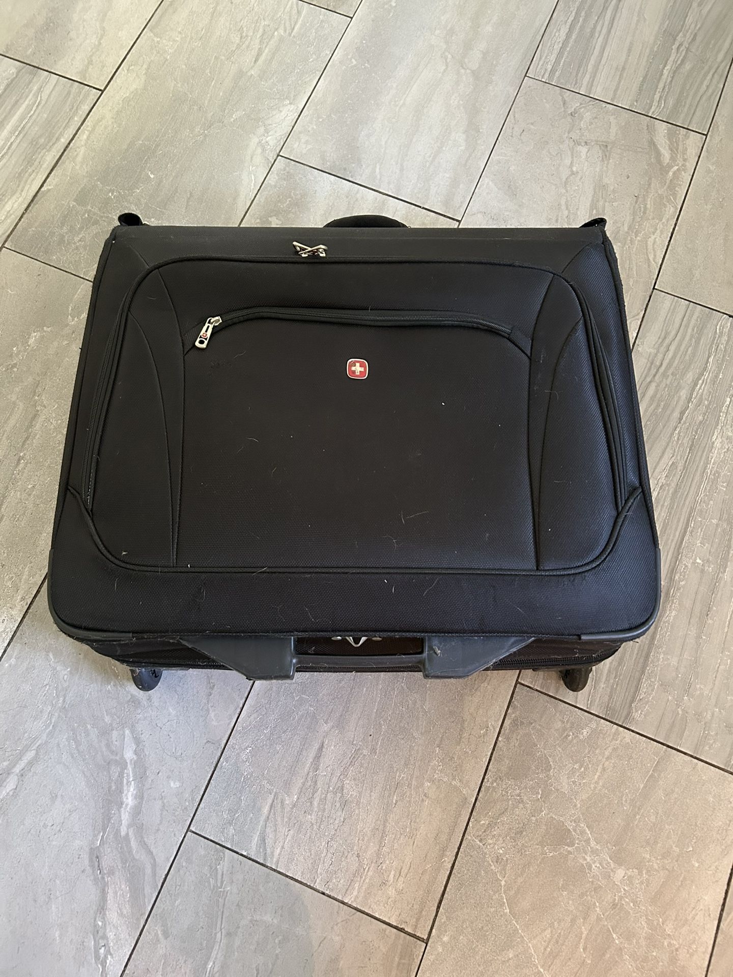 Large Swiss Gear Garment Bag